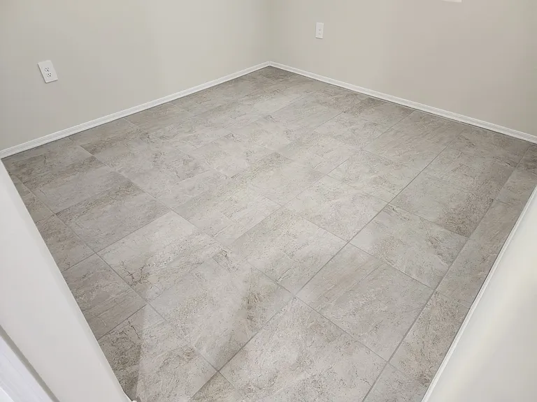 24597 W Illini St — Photo 5