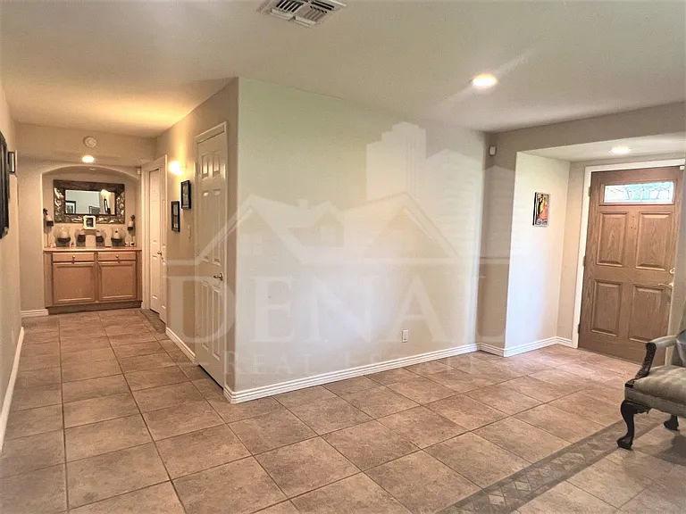 3122 E Monterosa St — Photo 3