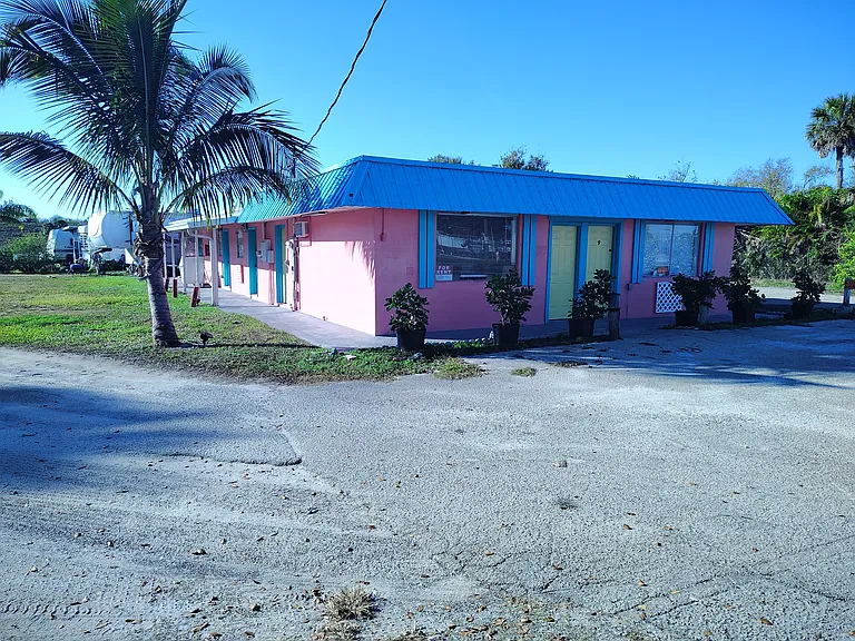 1422 US Highway 441 SE — Photo 20