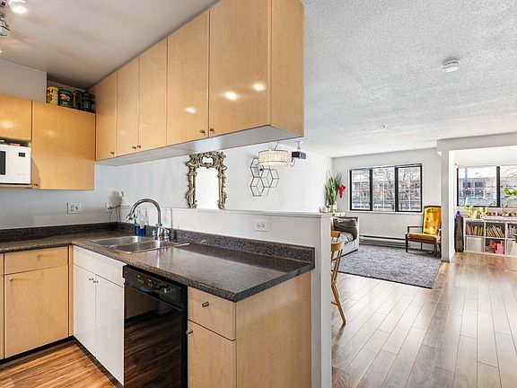 3rd image of 3368 Main St #203