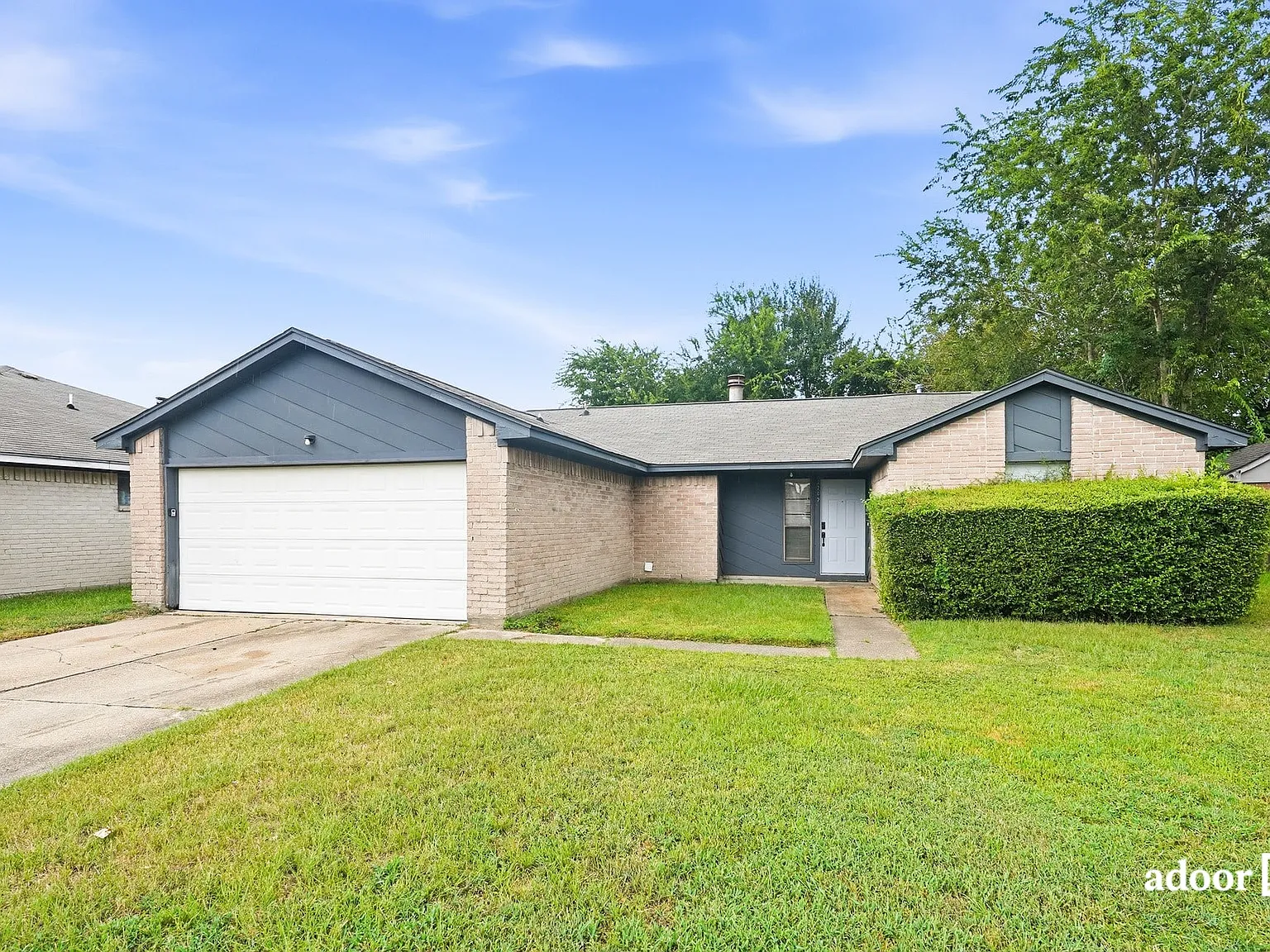 3 bed, 2.0 bath, 1506 sqft, $1,745 — Photo 2