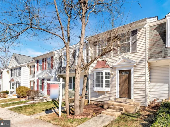 15 Asbury Way, Sterling, VA 20165