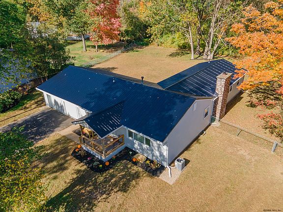 5th image of 19 Northway Ct