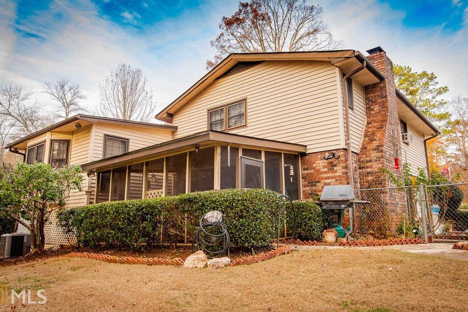 1st image of 2762 Tony Dr