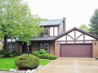 2223 Janet Dr, Glenview, IL