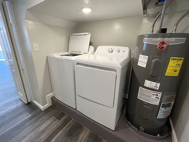 45 E King St #1 — Photo 7
