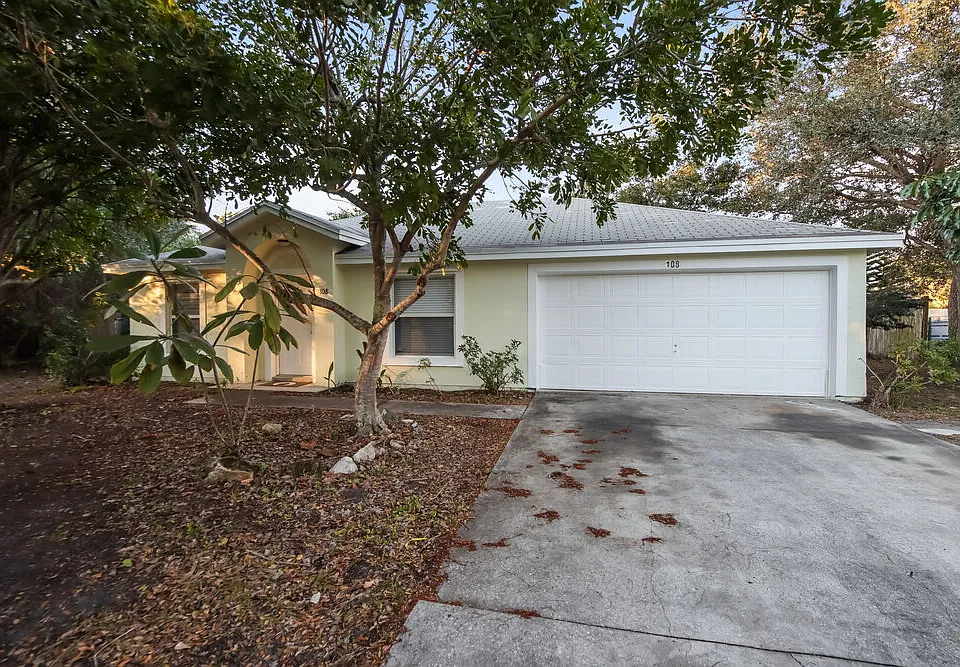 108 Osceola Ave