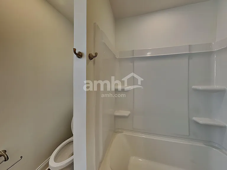 962 Heritage Blvd — Photo 20