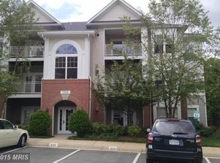 1516 N Point Dr APT 4-0203, Reston, VA 20194