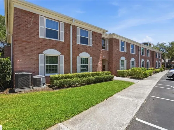 4138 37th St S APT 144, Saint Petersburg, FL 33711