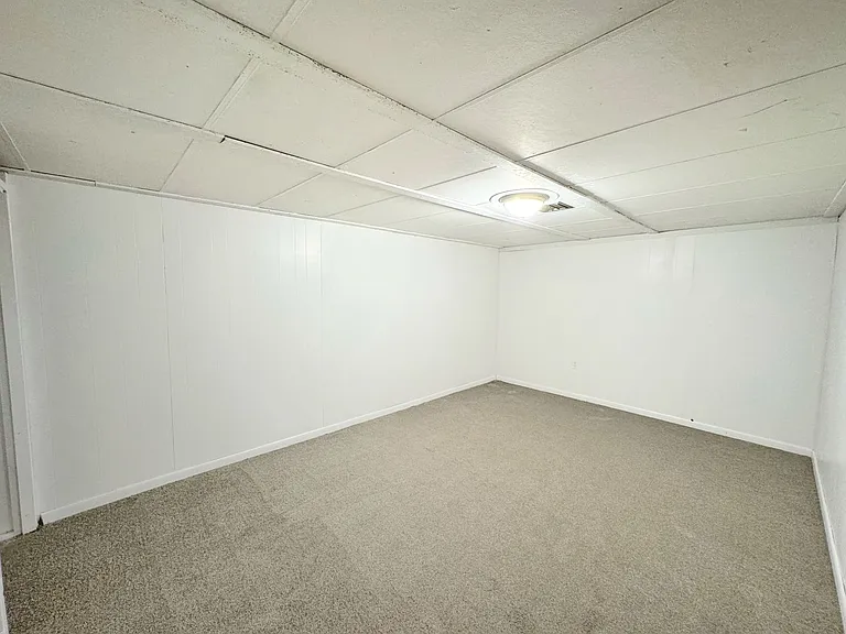 604 Summit Rd — Photo 22