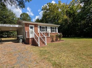 1113 Willow St, Eden, NC 27288