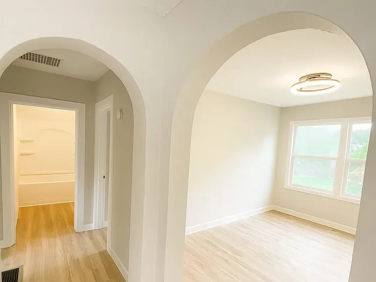 508 S New Madrid St — Photo 5
