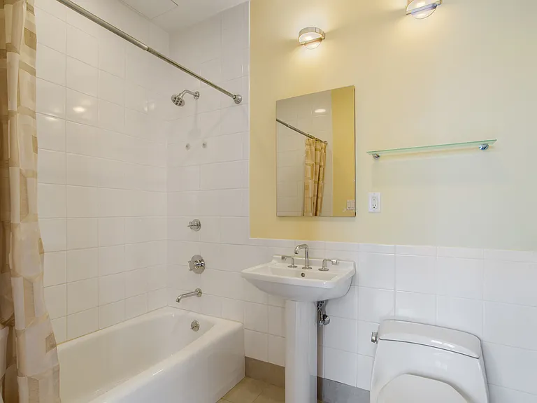 421 W 54th St #4G — Photo 8