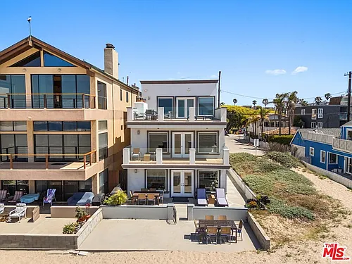 6419 Ocean Front Walk Photo 1