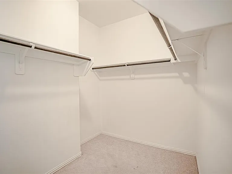 16131 Sommerall Creek Ln — Photo 24