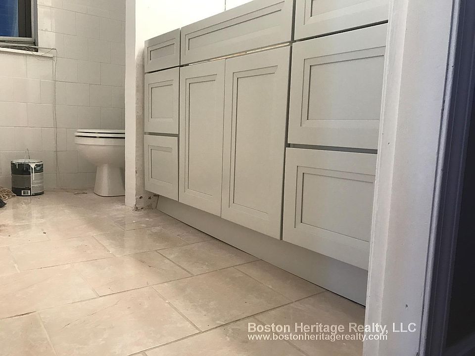 2nd image of 84 Gainsborough St #311