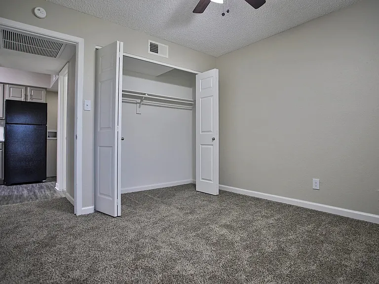 Parks on Taylor Apartment Homes — Photo 6