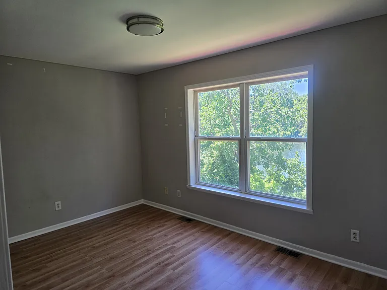 96 E Montcalm St #1 — Photo 5