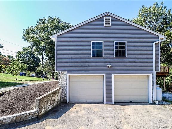 5th image of 35 Hillendale Drive