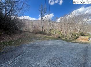 116 Adams Apple Drive, Banner Elk, NC 28604