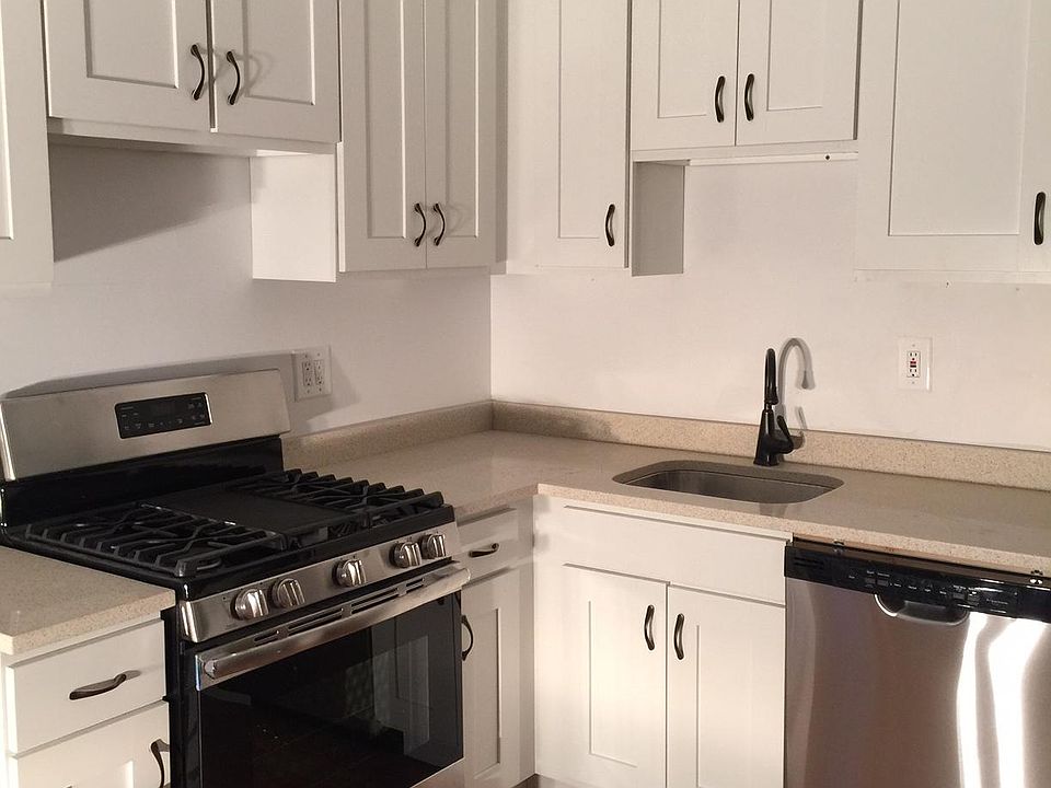 1st image of 1010 W Loyola Ave APT 1W