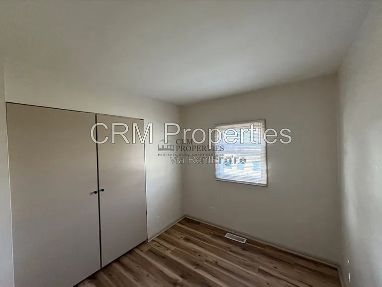 1936 Lynwood Dr — Photo 14