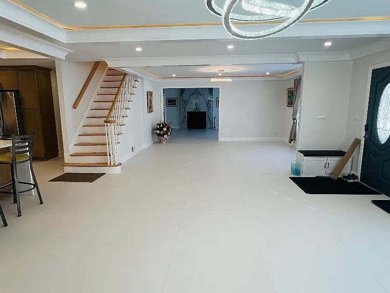 815 Highland Ave — Photo 2