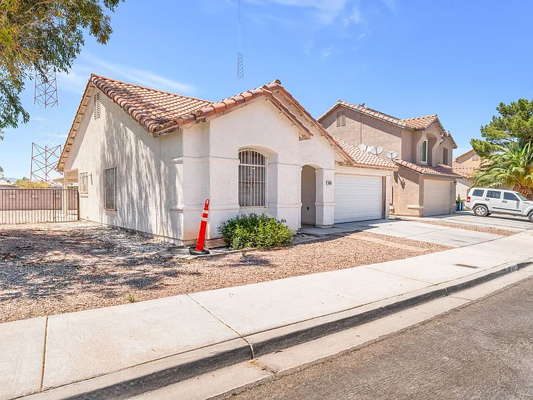 1805 Wild Jan Dr — Photo 2