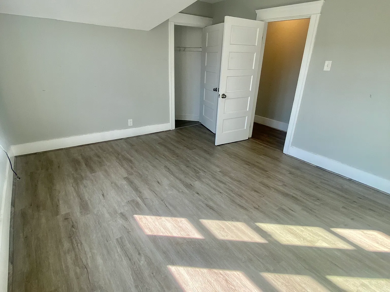 2 bed, 1000 sqft, $1,800 — Photo 4