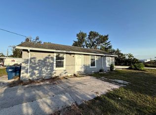 4514 30th St W #B, Bradenton, FL 34207