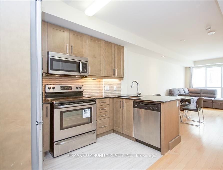 1st image of 242 Rideau St #2507