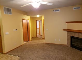 888 Boston Way APT 2, Coralville, IA 52241