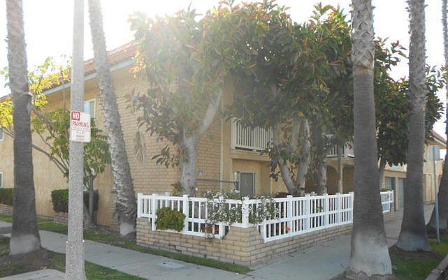 2nd image of 1303 Walnut Ave APT 4