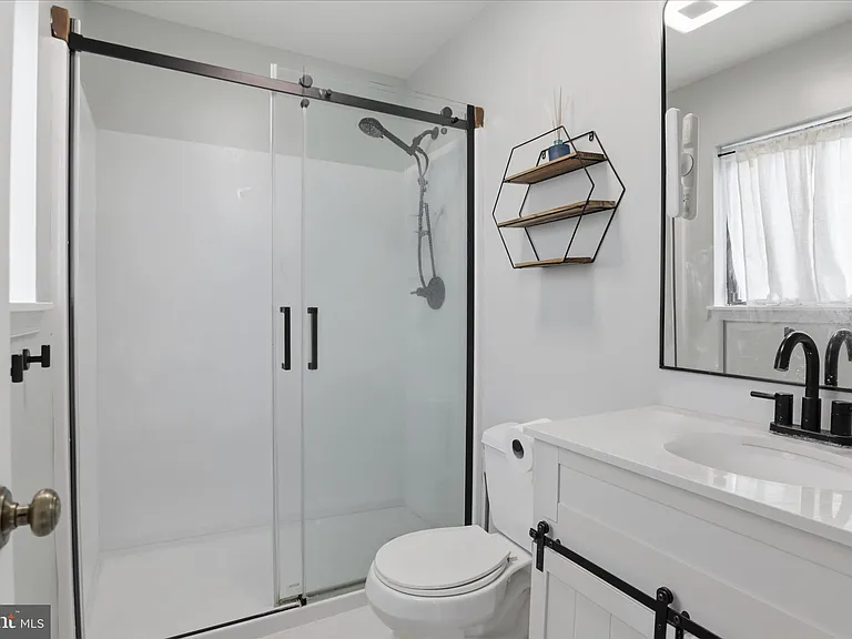 7264 Twilight Ct — Photo 8