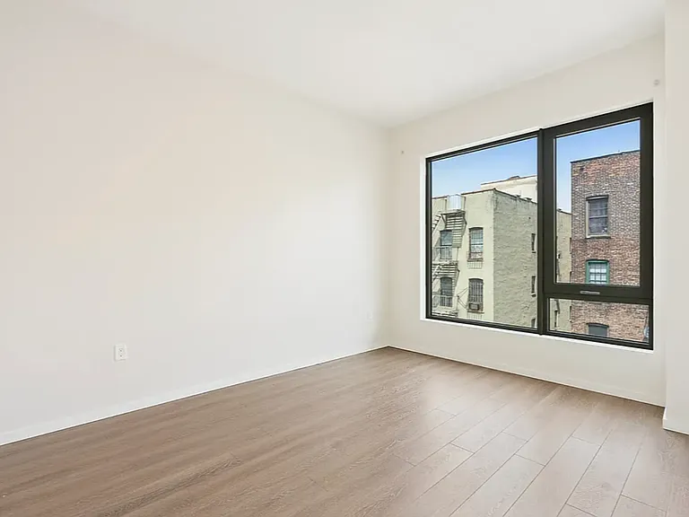 521 W 134th St #8B — Photo 8