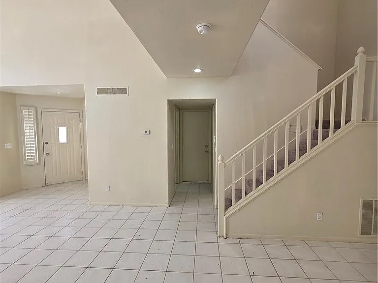 8008 Dover Shores Ave — Photo 61