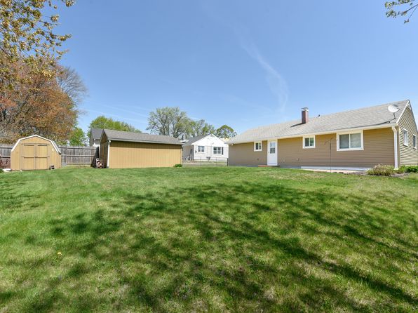 59 Leonard Dr, Bridgeport, CT 06606