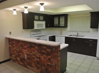 14903 SW 80th St APT 110, Miami, FL 33193