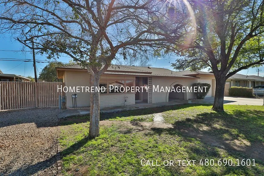 Building Photo - 743 S Lazona Dr