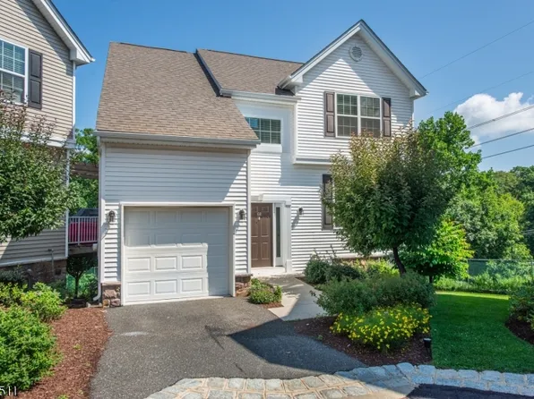 68 Sowers Dr, Mount Olive Twp., NJ 07840
