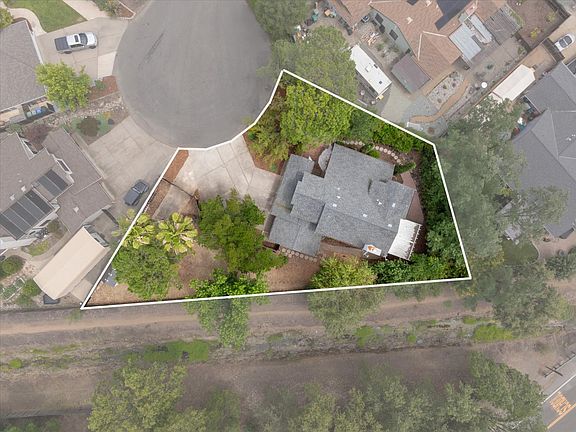 5th image of 4200 Ciello Ct