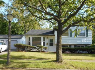 4318 Brighton Dr, Lansing, MI 48911