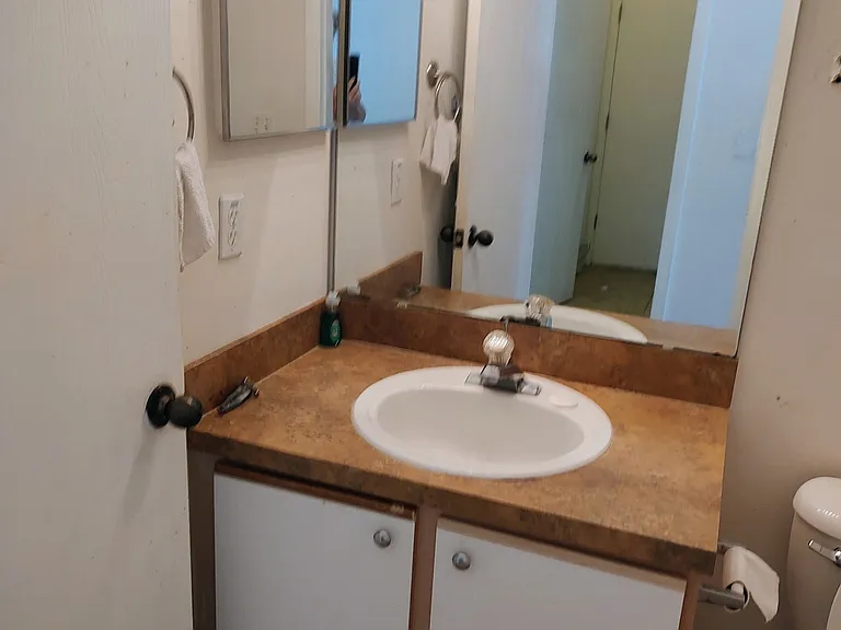 521 Castlemain Cir — Photo 10