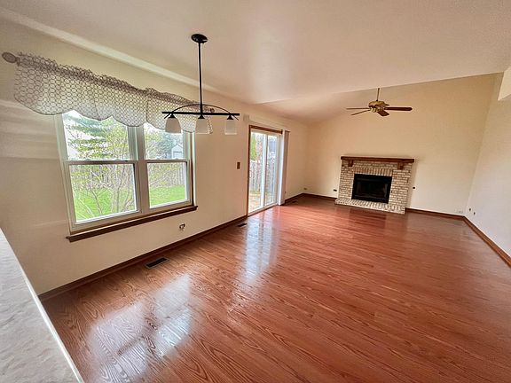 4th image of 1763 Barnhill Dr