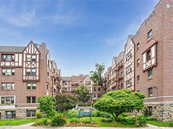 604 Tompkins Avenue #D4, Mamaroneck, NY 10543