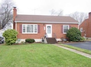 4322 Delray St NW, Roanoke, VA 24012