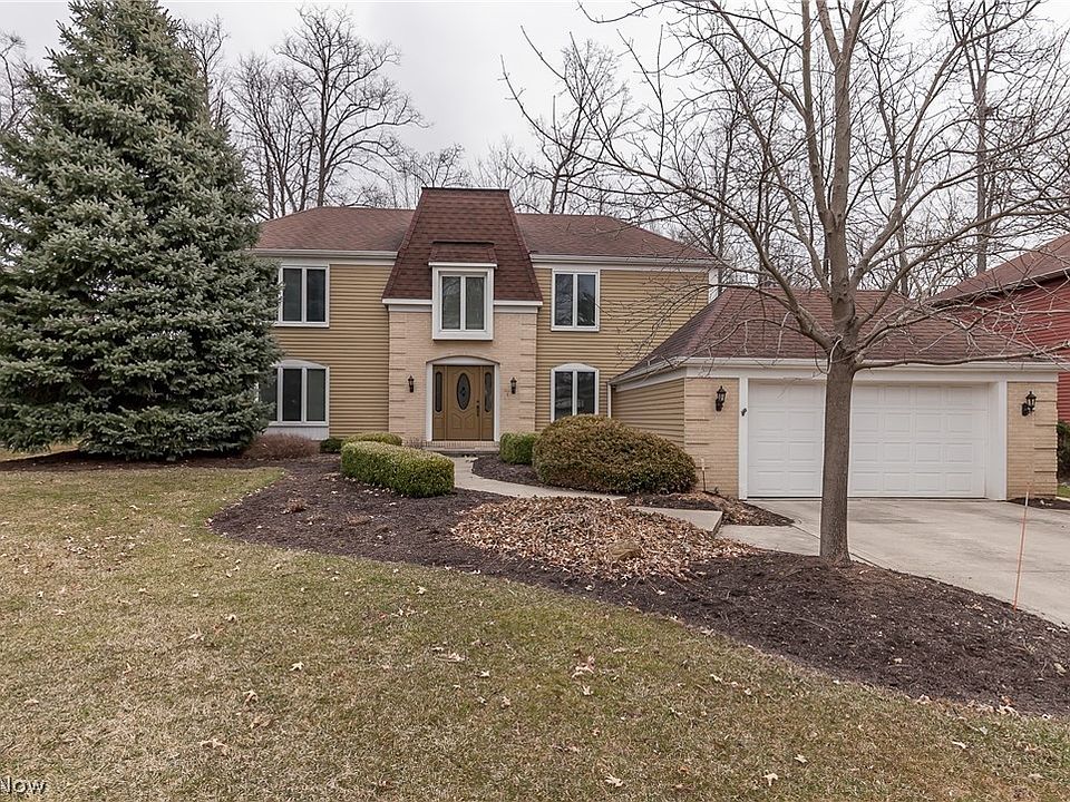 1st image of 15731 Parkwood Ln