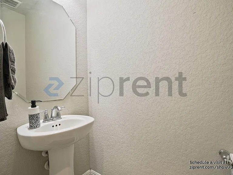 6611 Gentry Farm — Photo 20