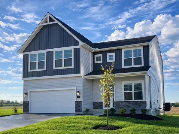 490 Red Maple Ln, Wilmington, OH 45177